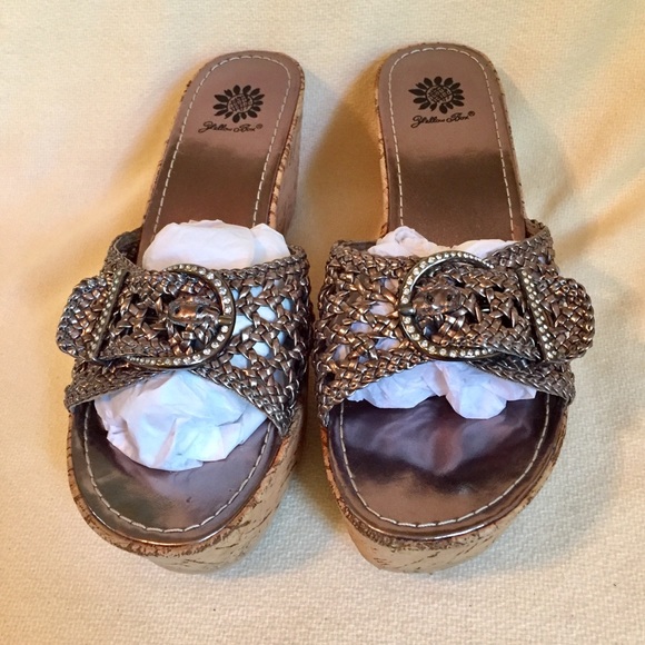 Yellow Box Wedge Sandals - Picture 3 of 8